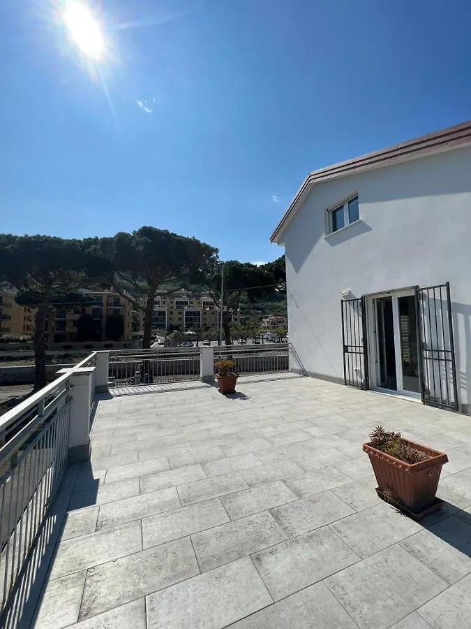 Casa vacanze Villa Terrazza Del Mar Pietra Ligure