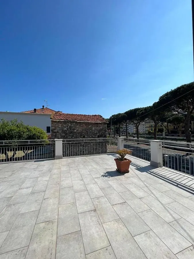 Casa vacanze Villa Terrazza Del Mar Pietra Ligure Italia